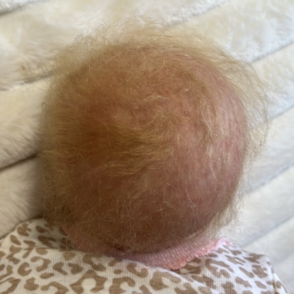 Limited edition preemie realborn doll “KISSABLE” by artist Marita Winters. - Picture 14 of 17